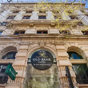 Old Bank - Lion Roars & Ciudad del Cabo